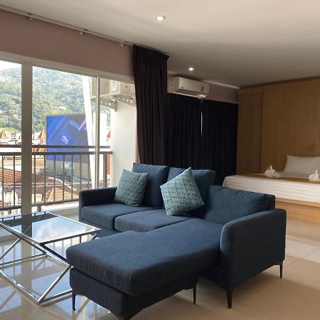 Royal Luxury Hotel Patong Buitenkant foto