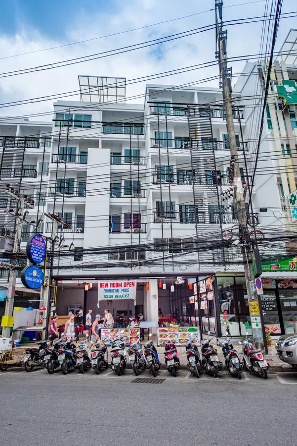Royal Luxury Hotel Patong Buitenkant foto