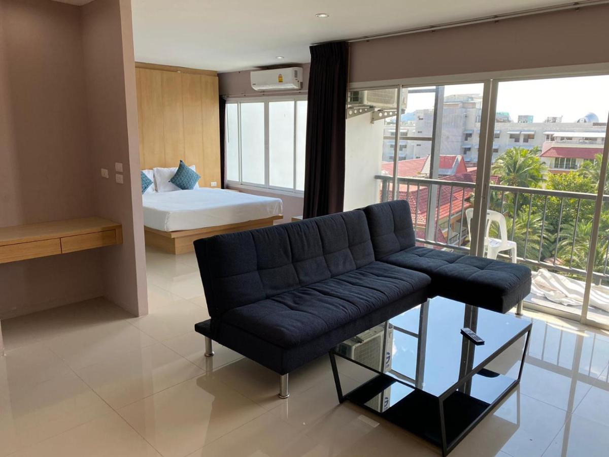 Royal Luxury Hotel Patong Buitenkant foto