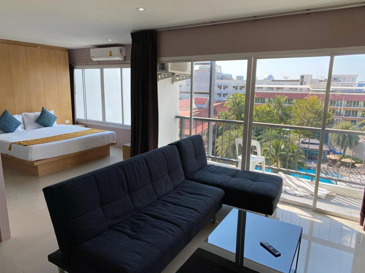 Royal Luxury Hotel Patong Buitenkant foto